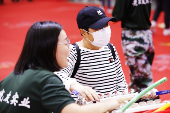 地暖选择老战友地热，施工经验非常丰富！