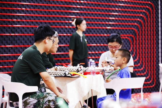 老战友地热出人意料的出色服务与耐心讲解