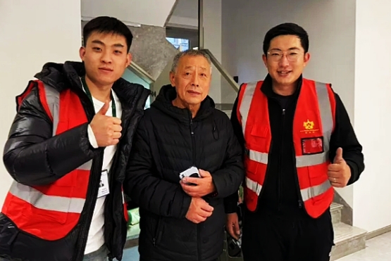 就是因为终身免费上门，我才选择了老战友地热